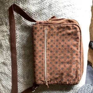 Bongo Brown star over the shoulder bag